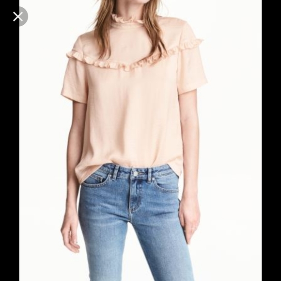 NWOT Light peach H&M Blouse with frills - Picture 2 of 9